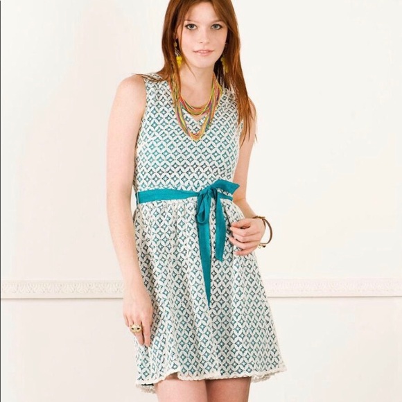 Francesca's lace white & teal dress - Picture 2 of 8